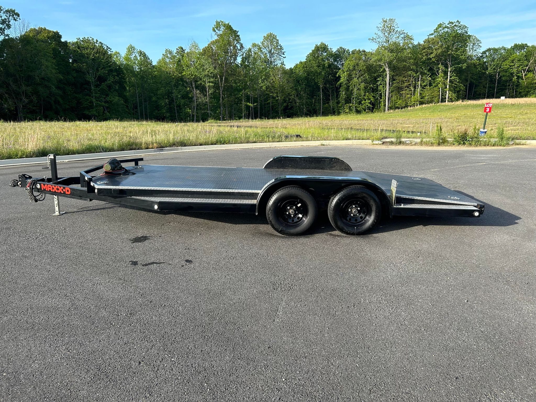 Car hauler trailer rental in Southern Maryland - Professional vehicle transport trailer for hire
