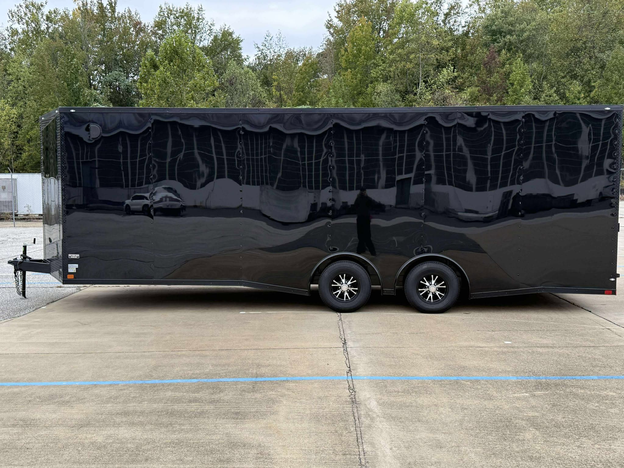 8.5'x24' Enclosed Car Trailer rental for hire in Maryland - Professional trailer rental service 10