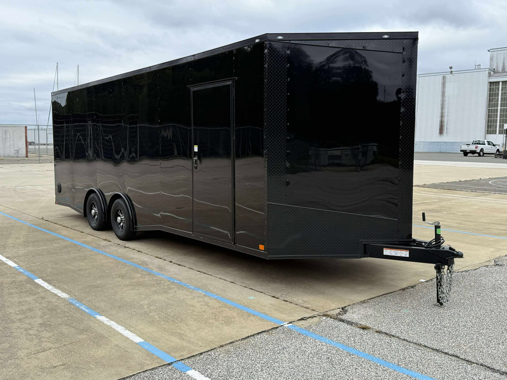 8.5'x24' Enclosed Car Trailer rental for hire in Maryland - Professional trailer rental service 3