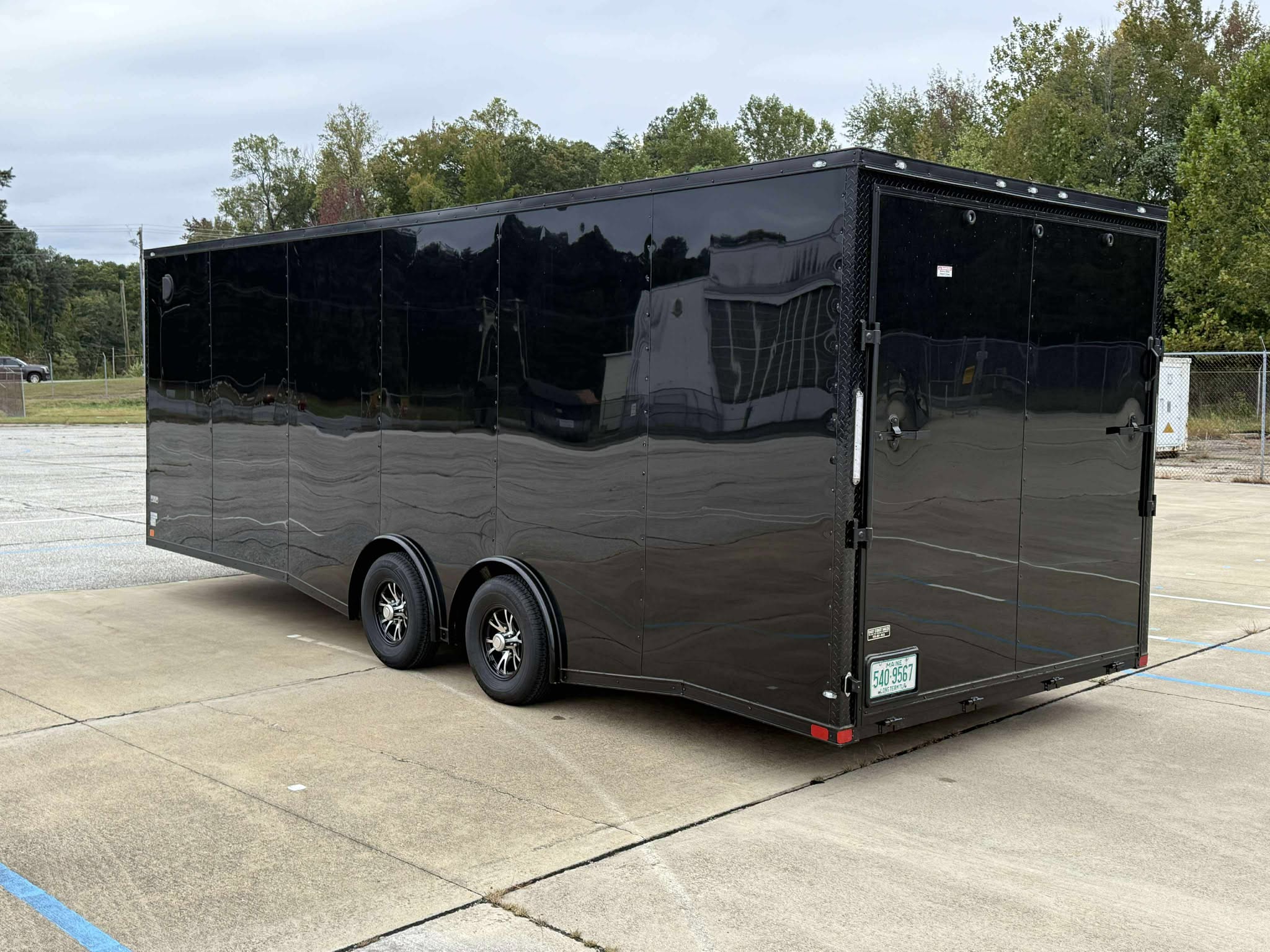 8.5'x24' Enclosed Car Trailer rental for hire in Maryland - Professional trailer rental service 7